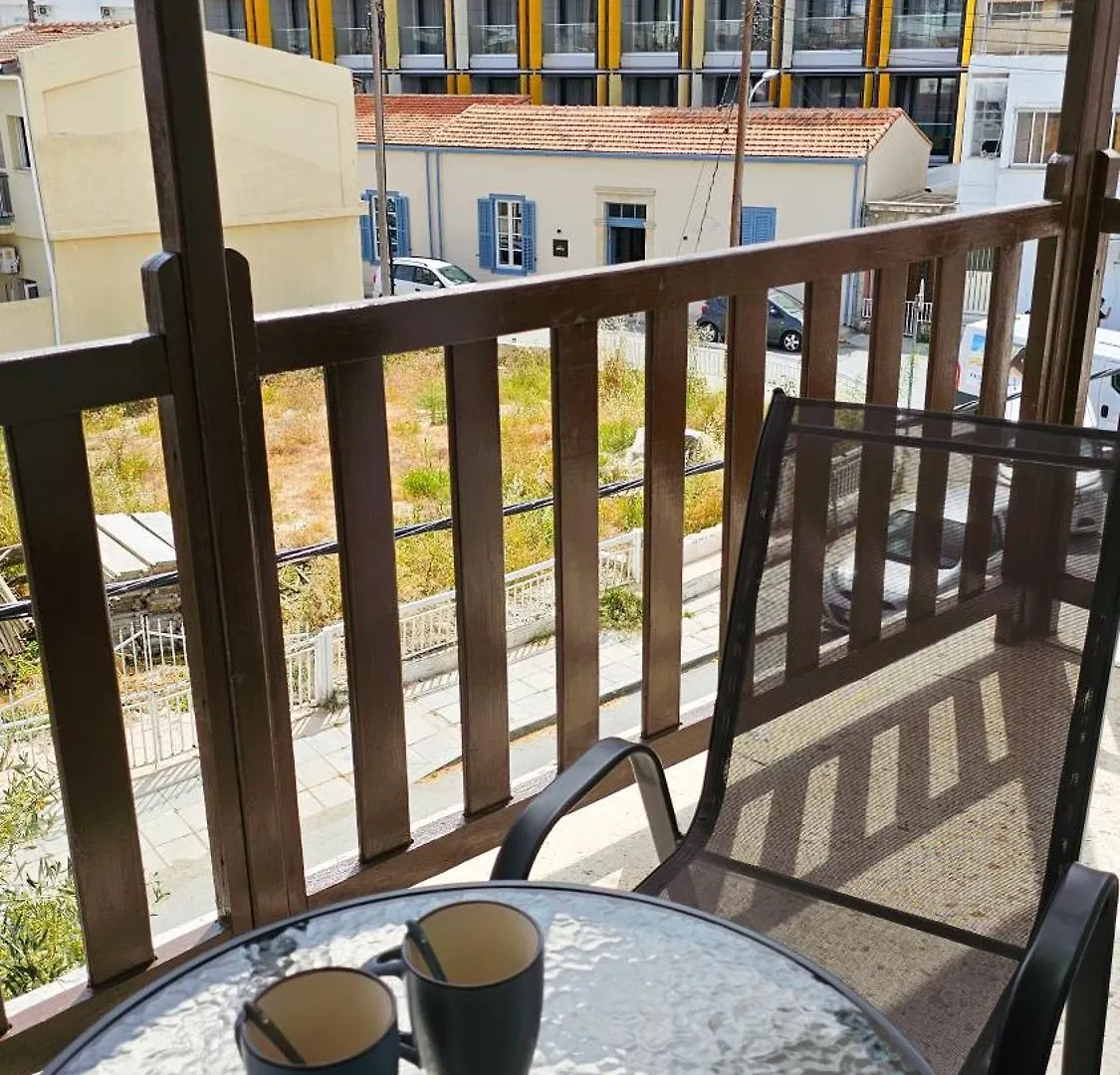 Unique City Center Rooms, 150M From Chabad Lubavitch Larnaca Cypern