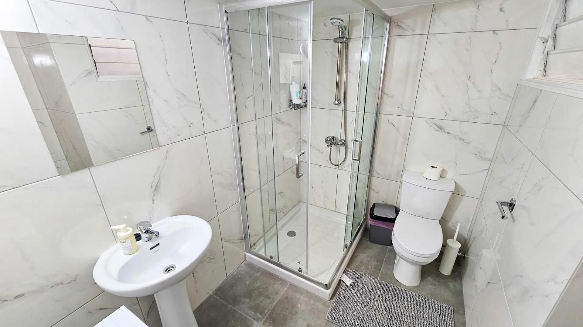 Unique City Center Rooms, 150M From Chabad Lubavitch Larnaca 0*,